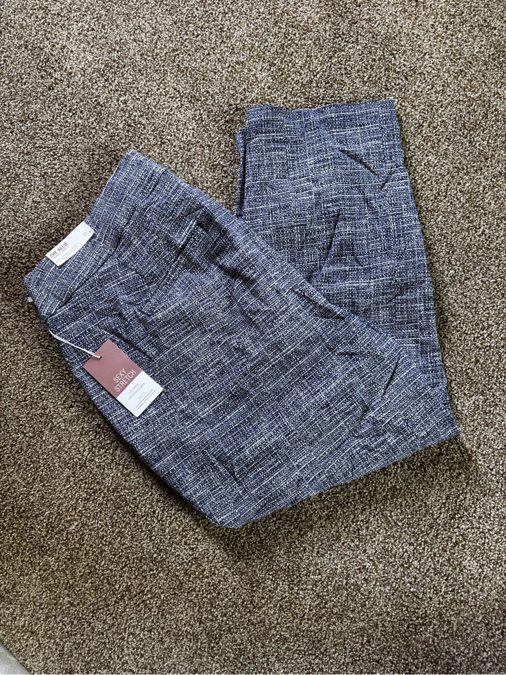 *NEW* Lane Bryant “The Allie” Skinny Ankle Sexy Stretch Pant - Size - 22R